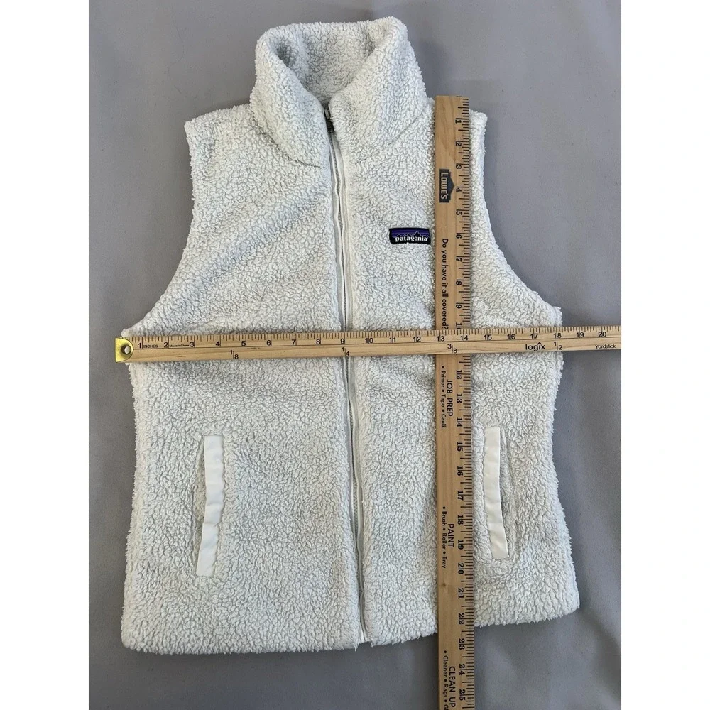 Patagonia Vest Womens Medium White‎ Fleece Sherpa Full Zip Lined Pockets Cozy